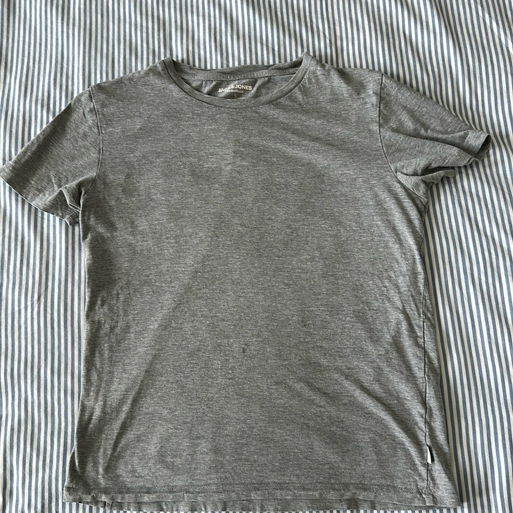 Grey Jack and Jones T-shirt
